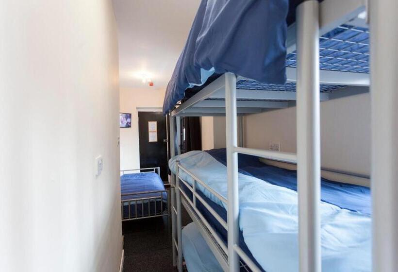 四人标准间, Fenham Hotel Express