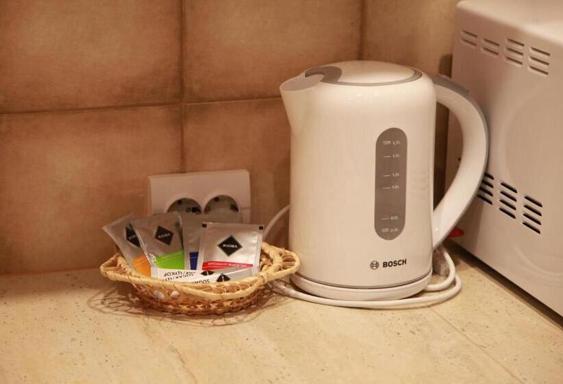 סוויטה משפחתית, Wine & Rose Boutique