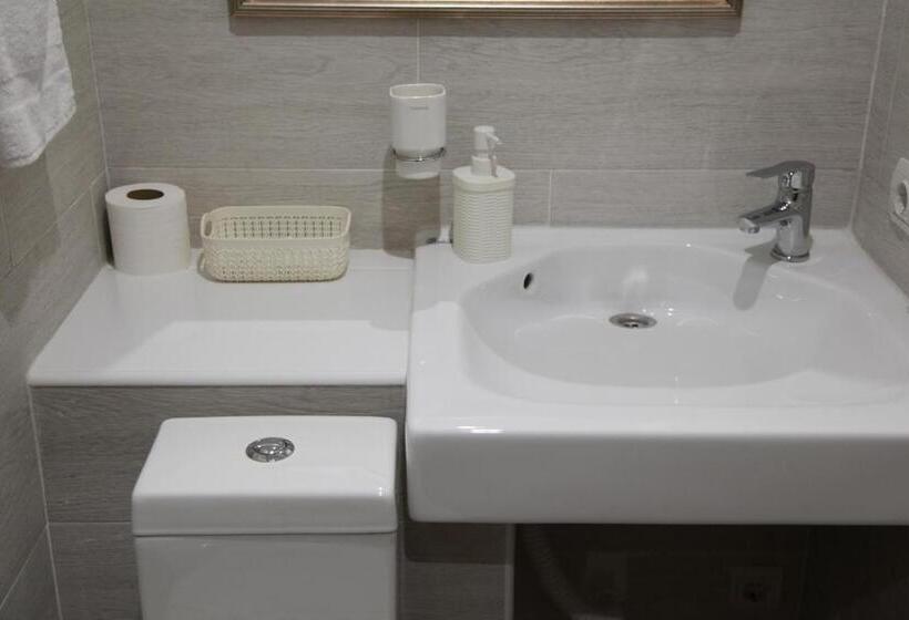 חדר דלוקס עם מרפסת, Wine & Rose Boutique