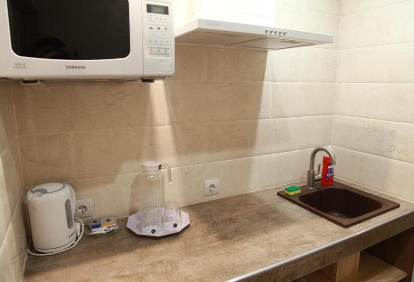 חדר דלוקס עם מרפסת, Wine & Rose Boutique