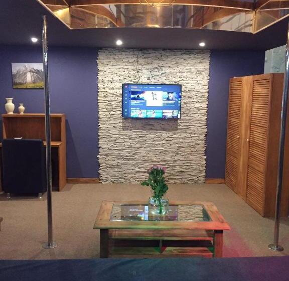 חדר סטודיו סטנדרד, Wine & Rose Boutique