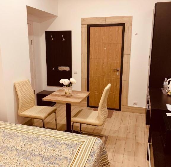 חדר סטנדרט עם מיטת קינג, Wine & Rose Boutique