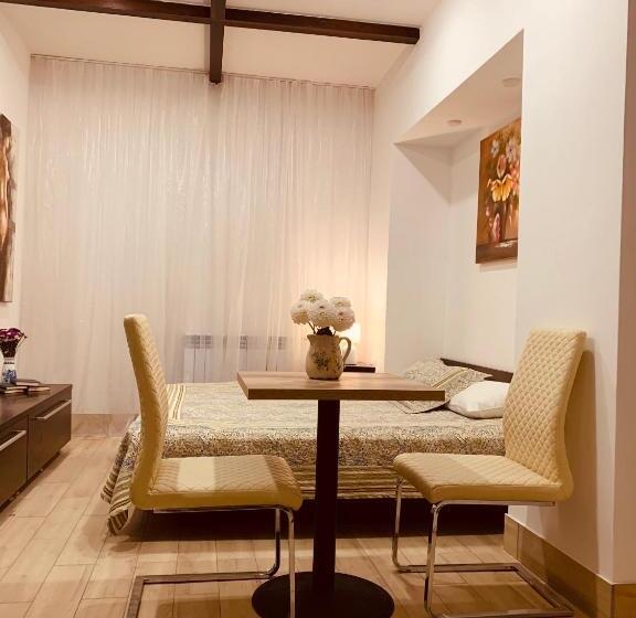חדר סטנדרט עם מיטת קינג, Wine & Rose Boutique