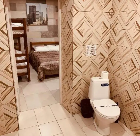 اتاق استاندارد چهار تخته, Wine & Rose Boutique