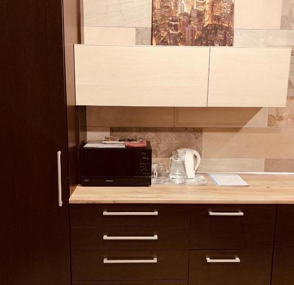 חדר סטנדרט לארבעה, Wine & Rose Boutique