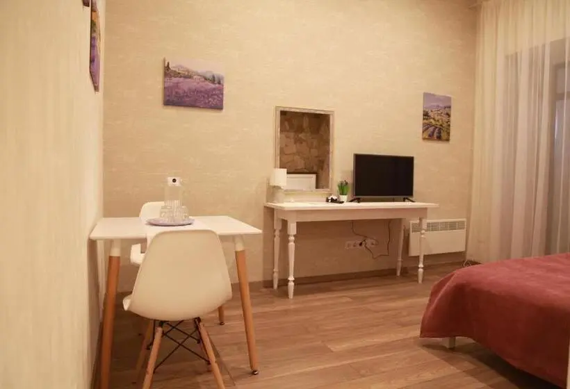 اتاق سوپریور, Wine & Rose Boutique