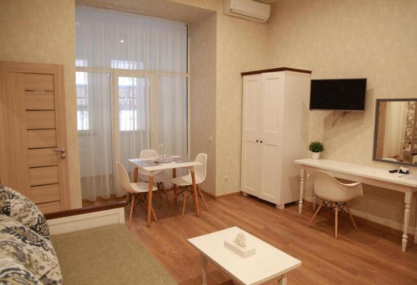 סוויטה משפחתית, Wine & Rose Boutique