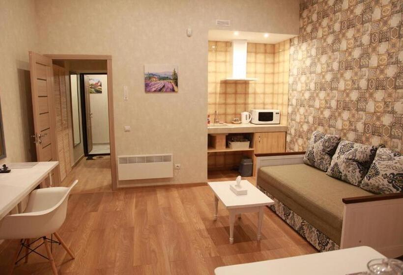 סוויטה משפחתית, Wine & Rose Boutique