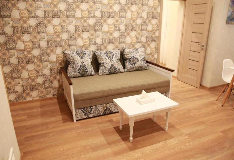 סוויטה משפחתית, Wine & Rose Boutique