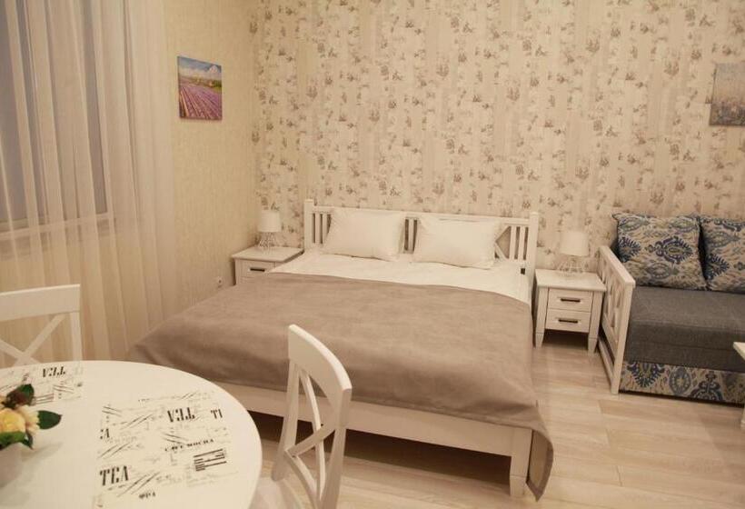 מיטת קינג בסוויטה, Wine & Rose Boutique