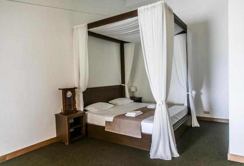 آپارتمان 1 خوابه با چشم‌انداز دریا, Dem