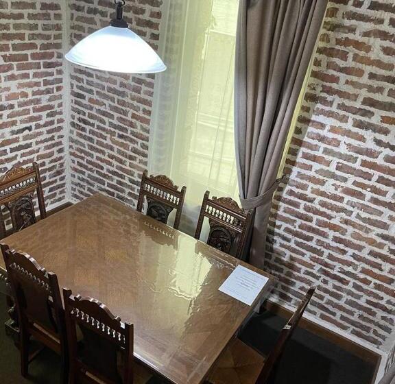 آپارتمان 1 خوابه با چشم‌انداز دریا, Dem