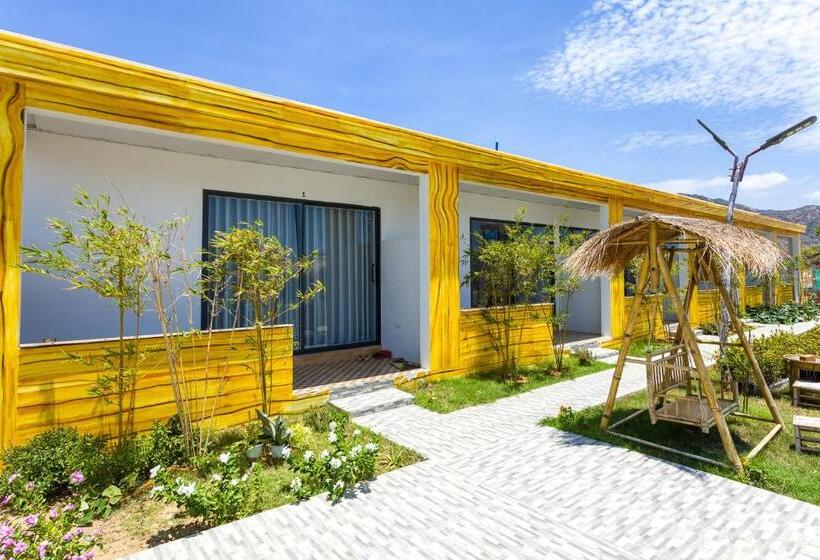 Deluxe Room with Balcony, Phi Kite School