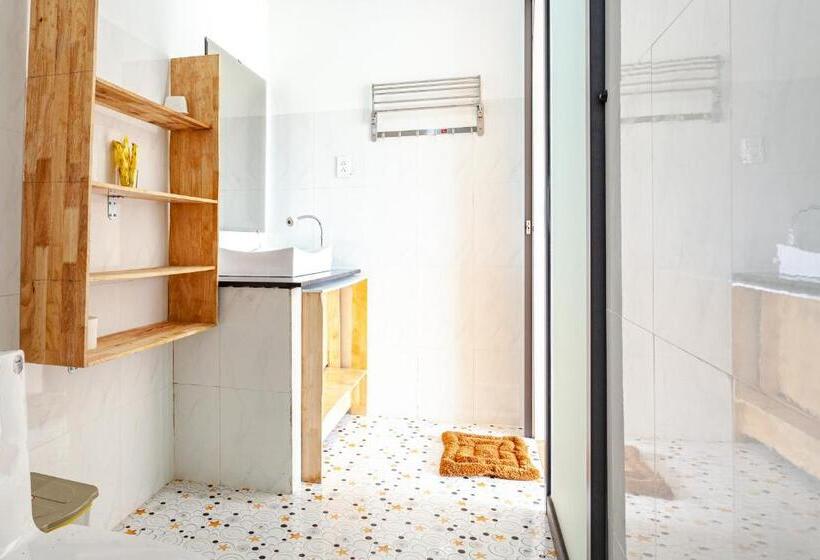 Deluxe Room with Balcony, Phi Kite School