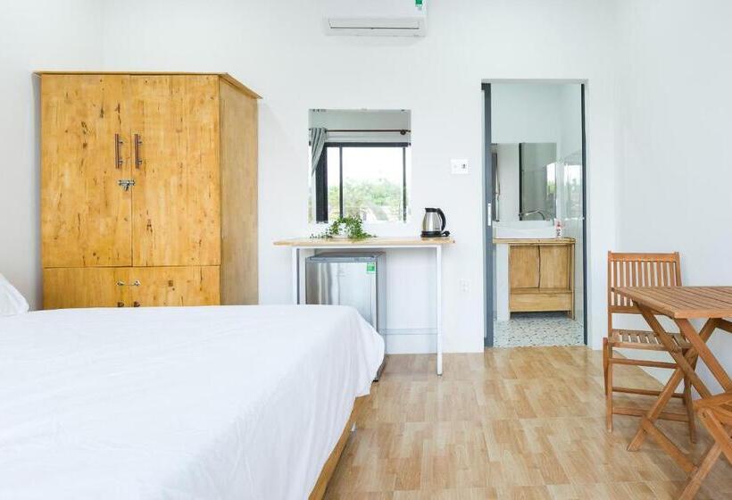 Deluxe Room with Balcony, Phi Kite School