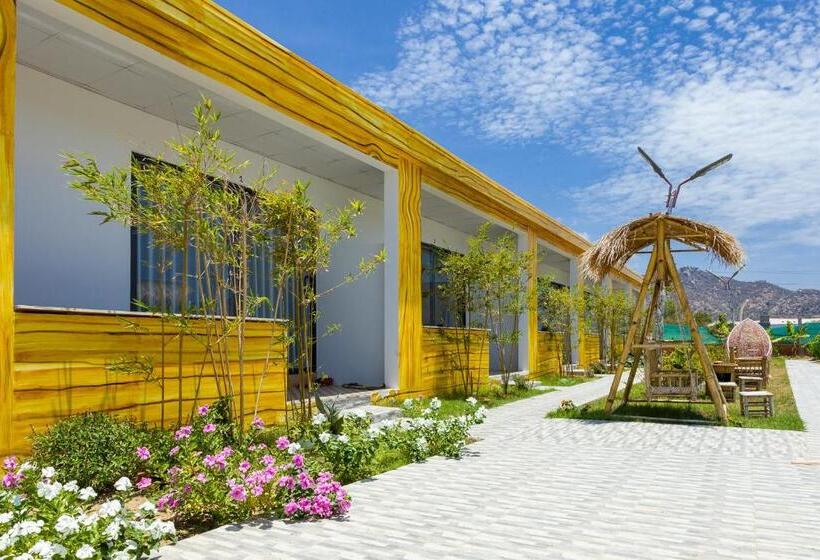 Standard Quadruple Room Garden View, Phi Kite School