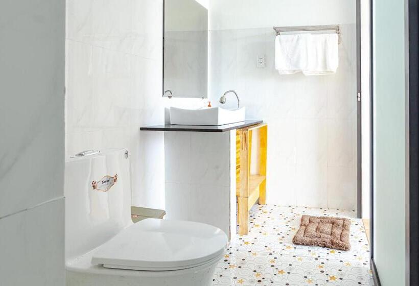 Standard Quadruple Room Garden View, Phi Kite School