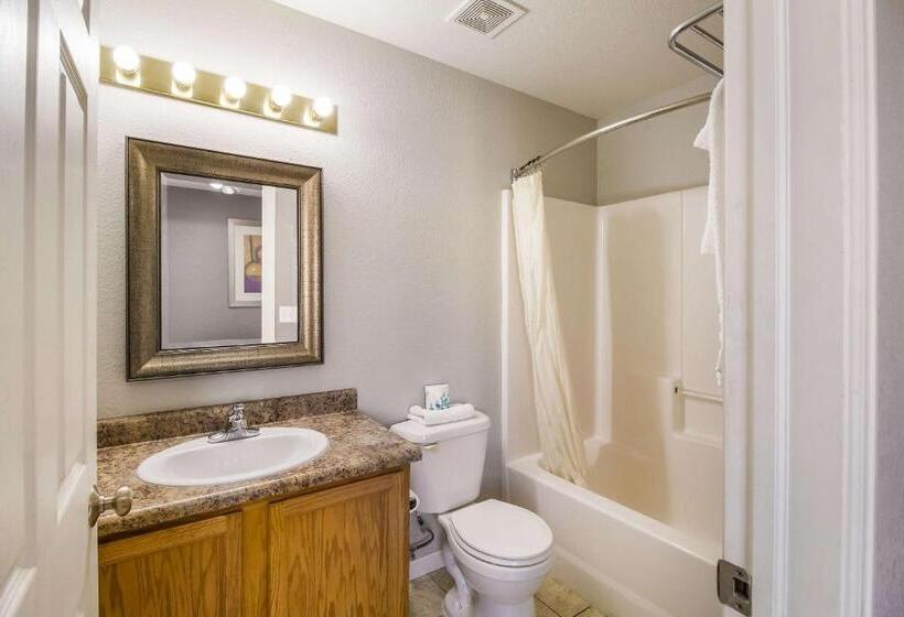 Стандартный Номер Кровать Кинг, Rodeway Inn
