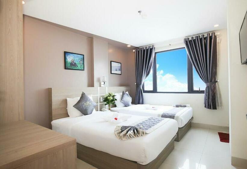 اتاق سوپریور, Thanh Nhan