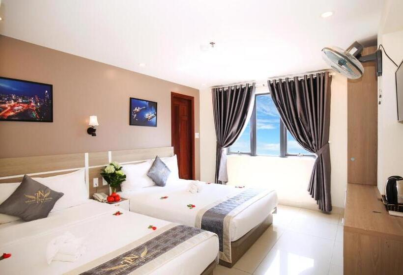 اتاق لوکس, Thanh Nhan