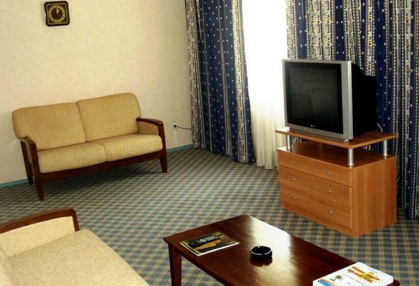 سوئیت جونیور خانوادگی, жеруйык отель