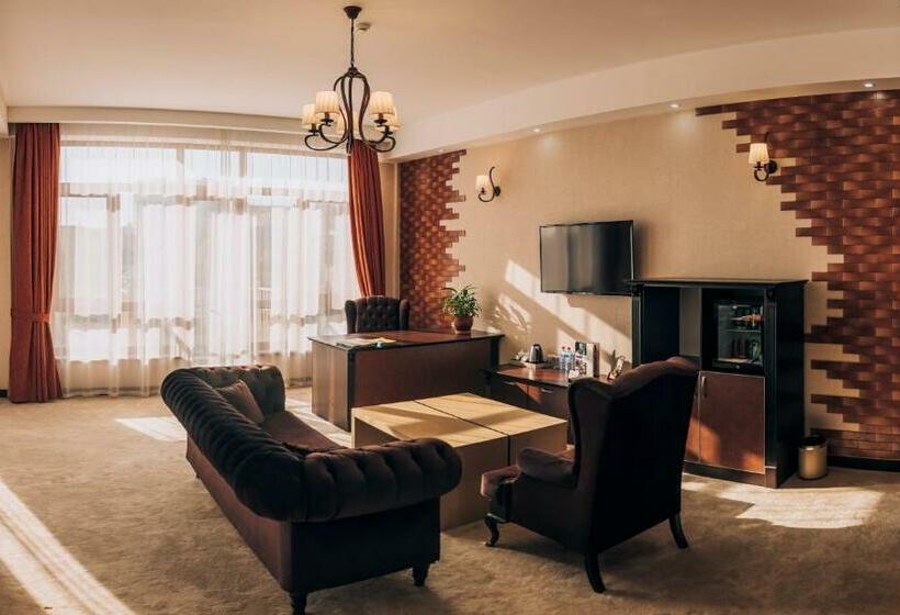 سوییت, Megapolis Hotel Shymkent