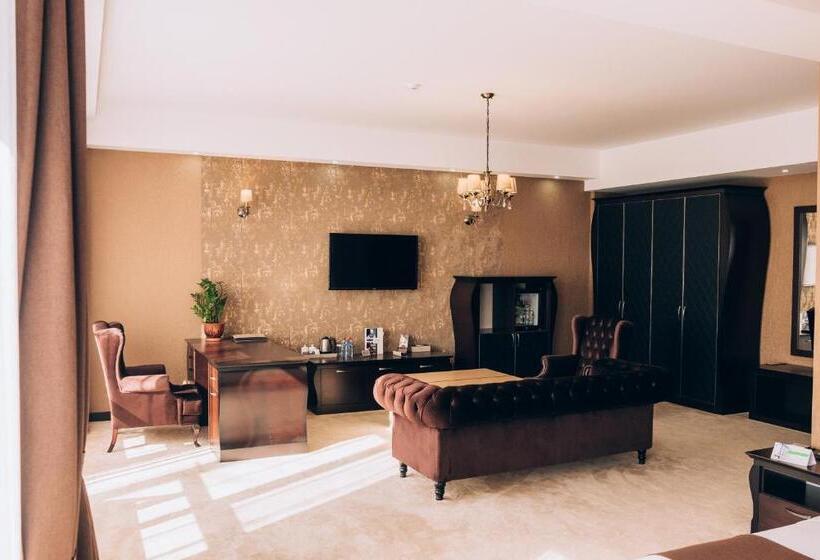 سوییت, Megapolis Hotel Shymkent