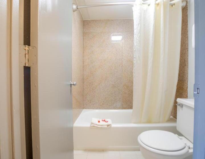 غرفة قياسية, My Home & Suites Covington