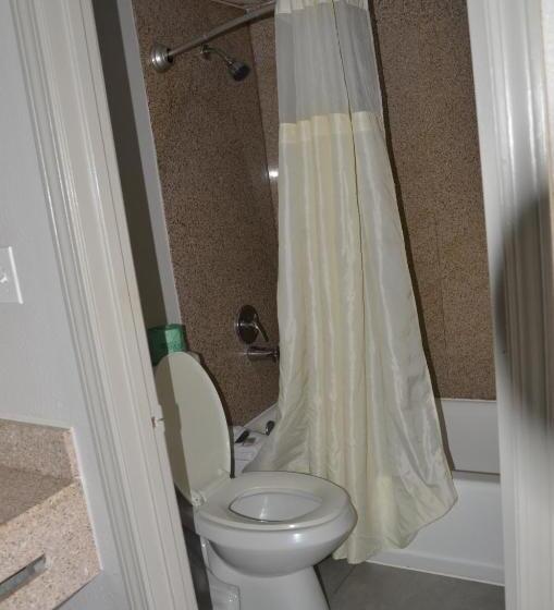 غرفة قياسية, My Home & Suites Covington