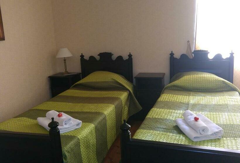 اتاق لوکس, Mamma Mia Guest House