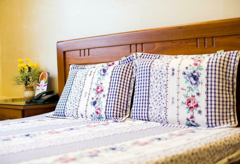 اتاق لوکس, Sen Motel