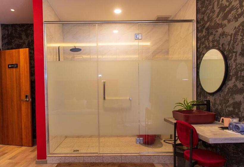 غرفة ديلوكس مزودة بشرفة, Attic