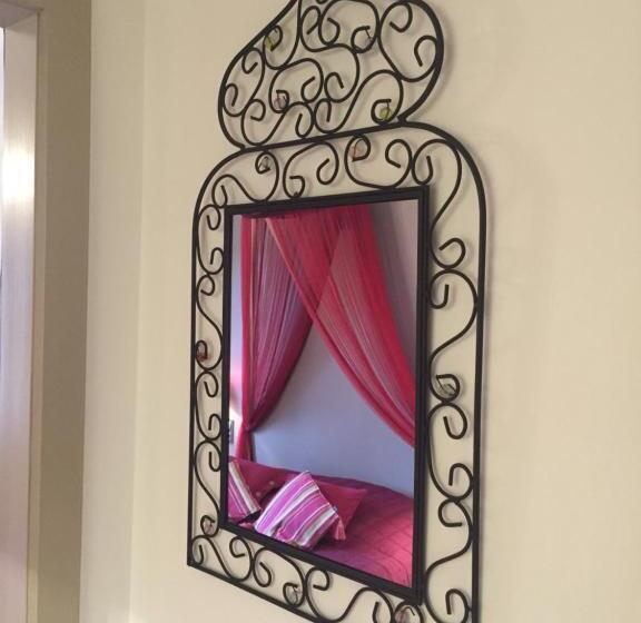 غرفة كومفورت, Chambres D Hôtes L Ecrin Des Saveurs