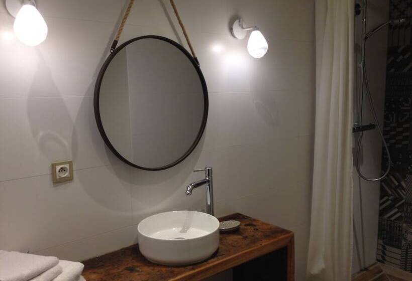 غرفة كومفورت, Chambres D Hôtes L Ecrin Des Saveurs