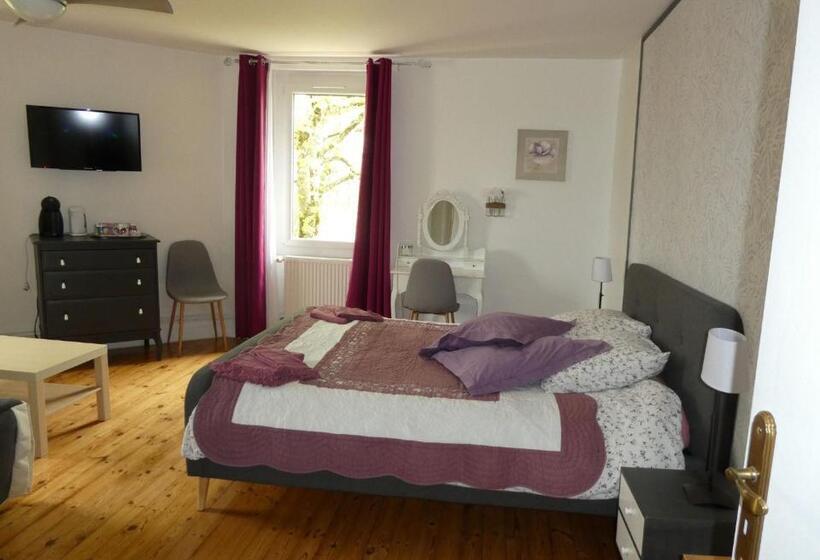 Номер Стандарт Трехместный, Chambres D'hôtes La Vigneronne