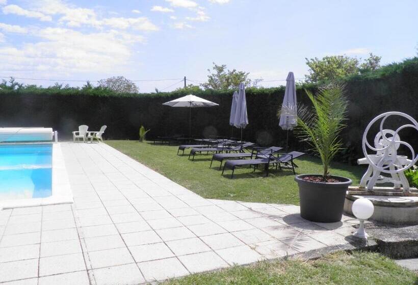 Номер Стандарт Трехместный, Chambres D'hôtes La Vigneronne