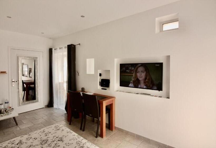 장애인을 위한 스탠다드 룸, Chambre Pomme Cannelle Premium Aux Portes De Bayeux Normandie 2 Pers