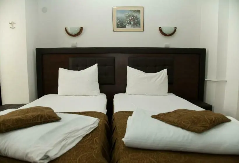 Quarto standard, Metropol