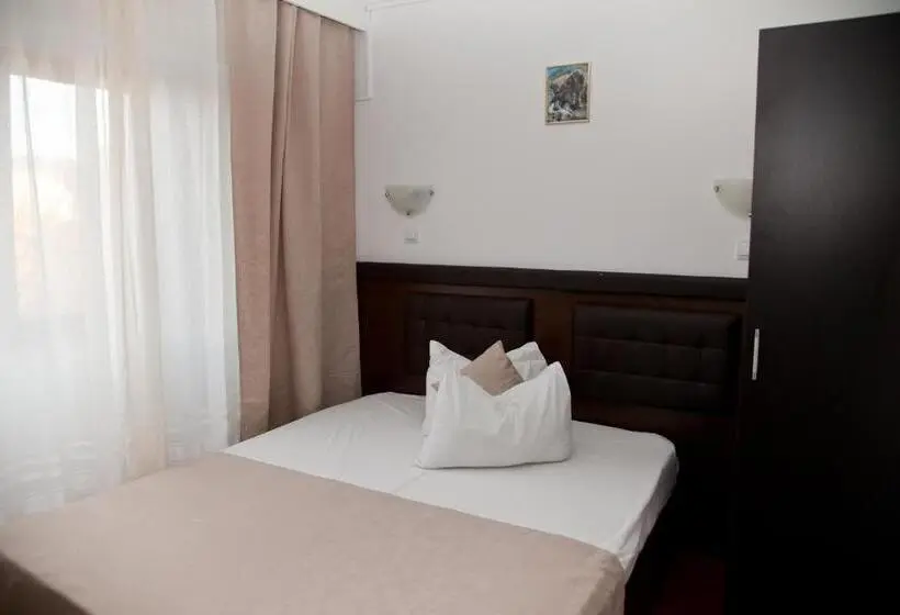 Quarto Economy, Metropol