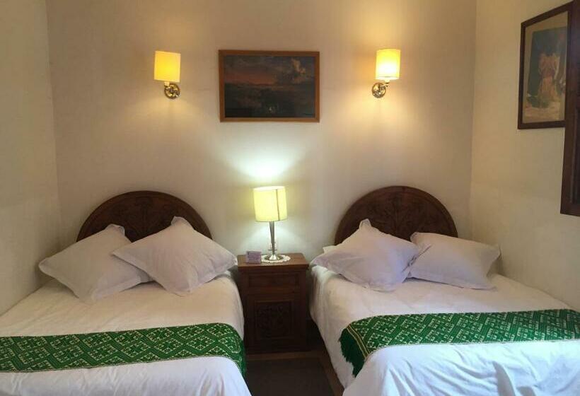 غرفه قياسيه سريرين مزدوجين, Posada Del Virrey