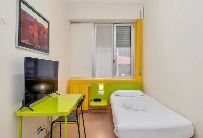 اتاق استاندارد یک نفره, B&b Hotel Milano Ornato