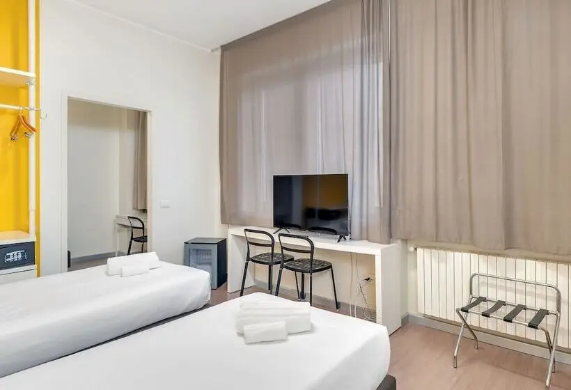 اتاق استاندارد سه نفره, B&b Hotel Milano Ornato