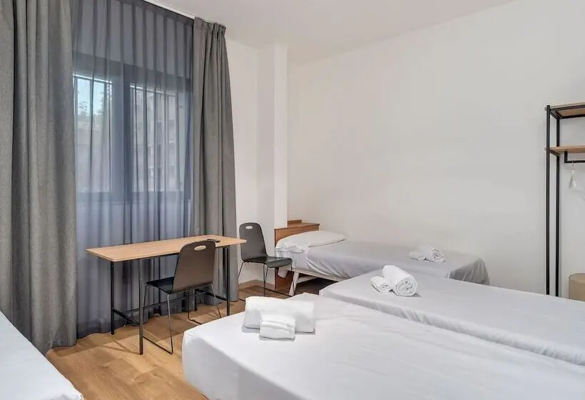 Economy Quadruple Room, B&b Hotel Milano Ornato