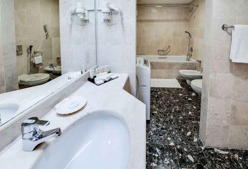 Полулюкс, Grand Continental