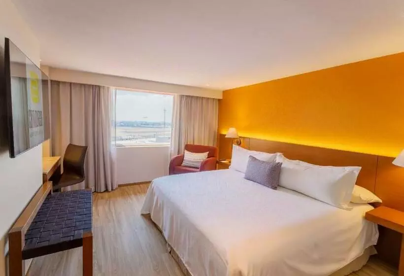 اتاق رویال, Camino Real Aeropuerto
