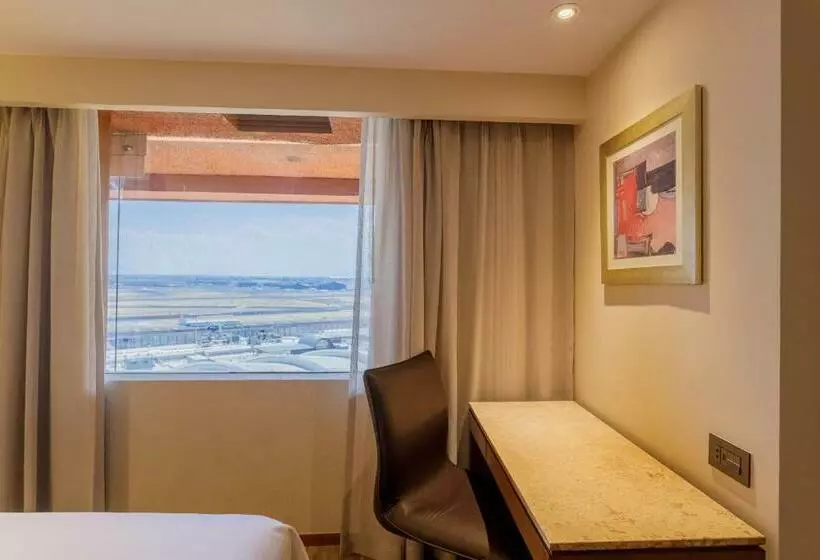 اتاق رویال, Camino Real Aeropuerto
