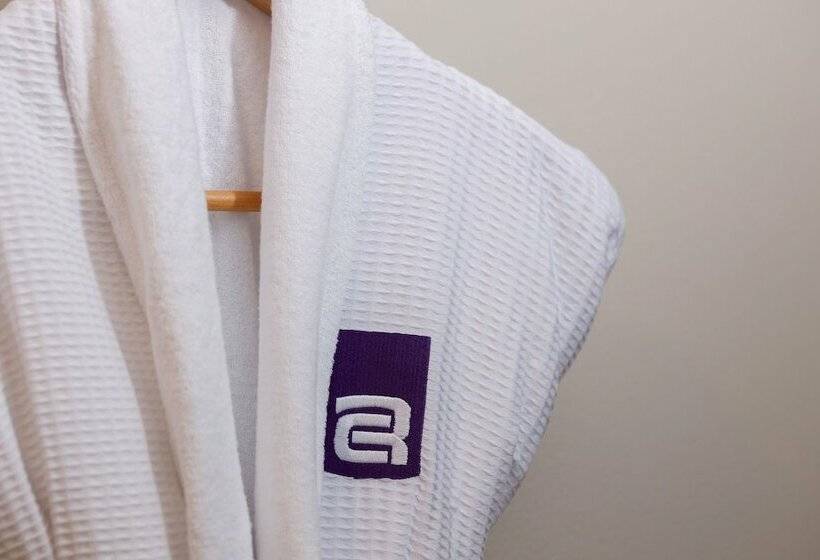 اتاق رویال, Camino Real Aeropuerto