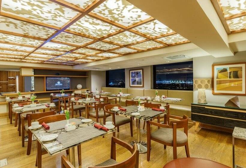 اتاق رویال, Camino Real Aeropuerto