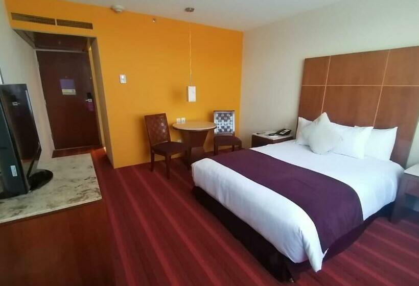 اتاق لوکس, Camino Real Aeropuerto