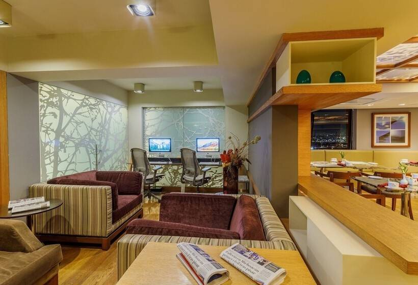 اتاق رویال, Camino Real Aeropuerto